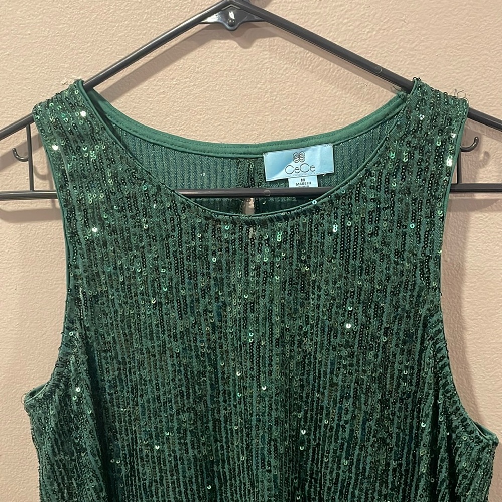 Cece Sequin Keyhole Back Tank-Size Large
